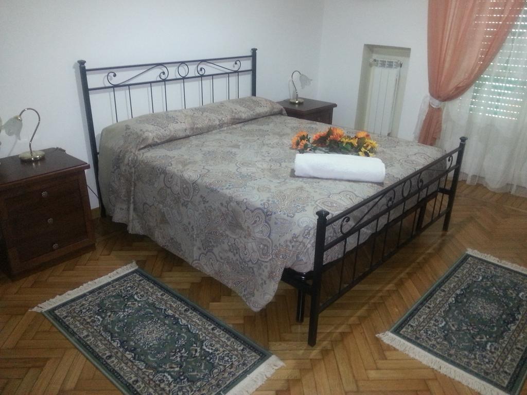 Amico Del Sole Bed & Breakfast Rome Bilik gambar